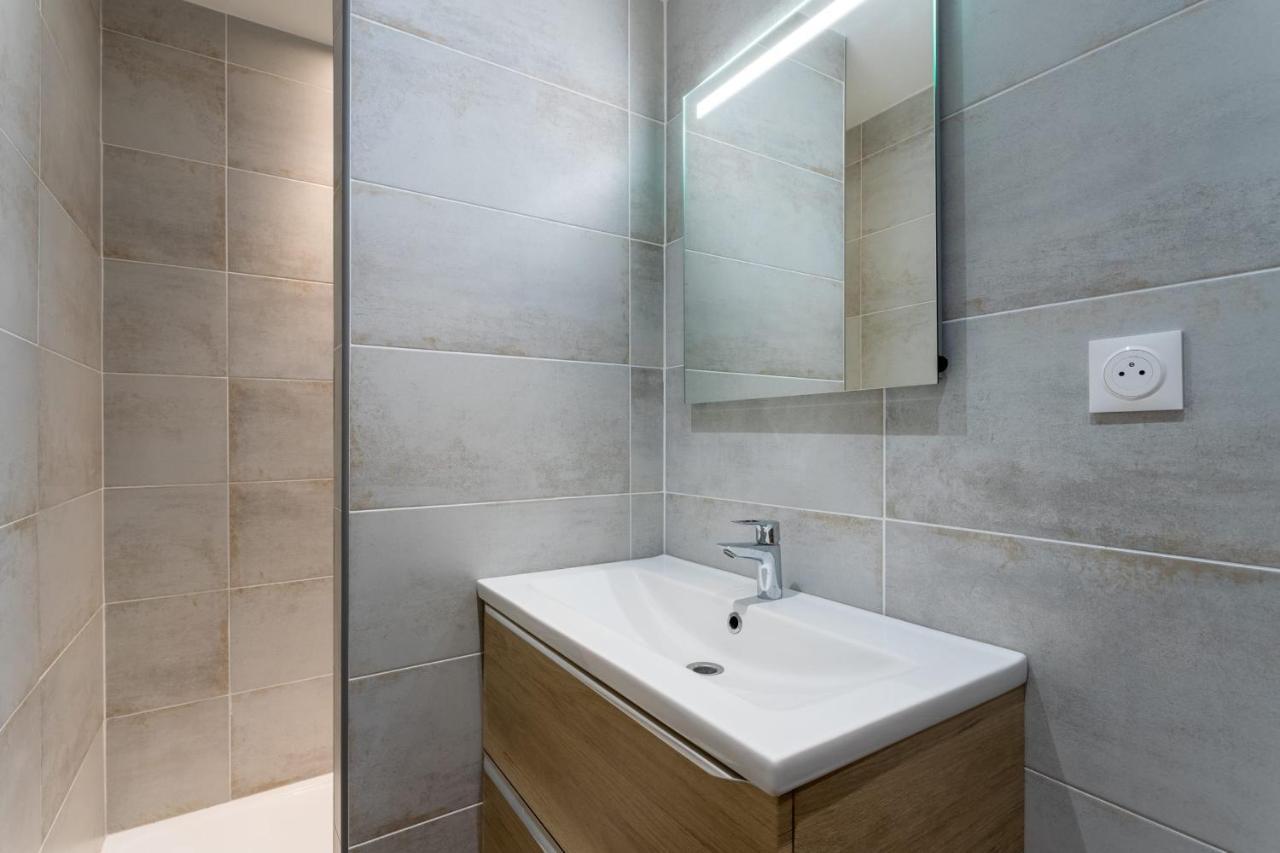 Luxurious 1 Bedroom, Ac, Terrace, Close Beaches - Dodo Et Tartine Carqueiranne Buitenkant foto